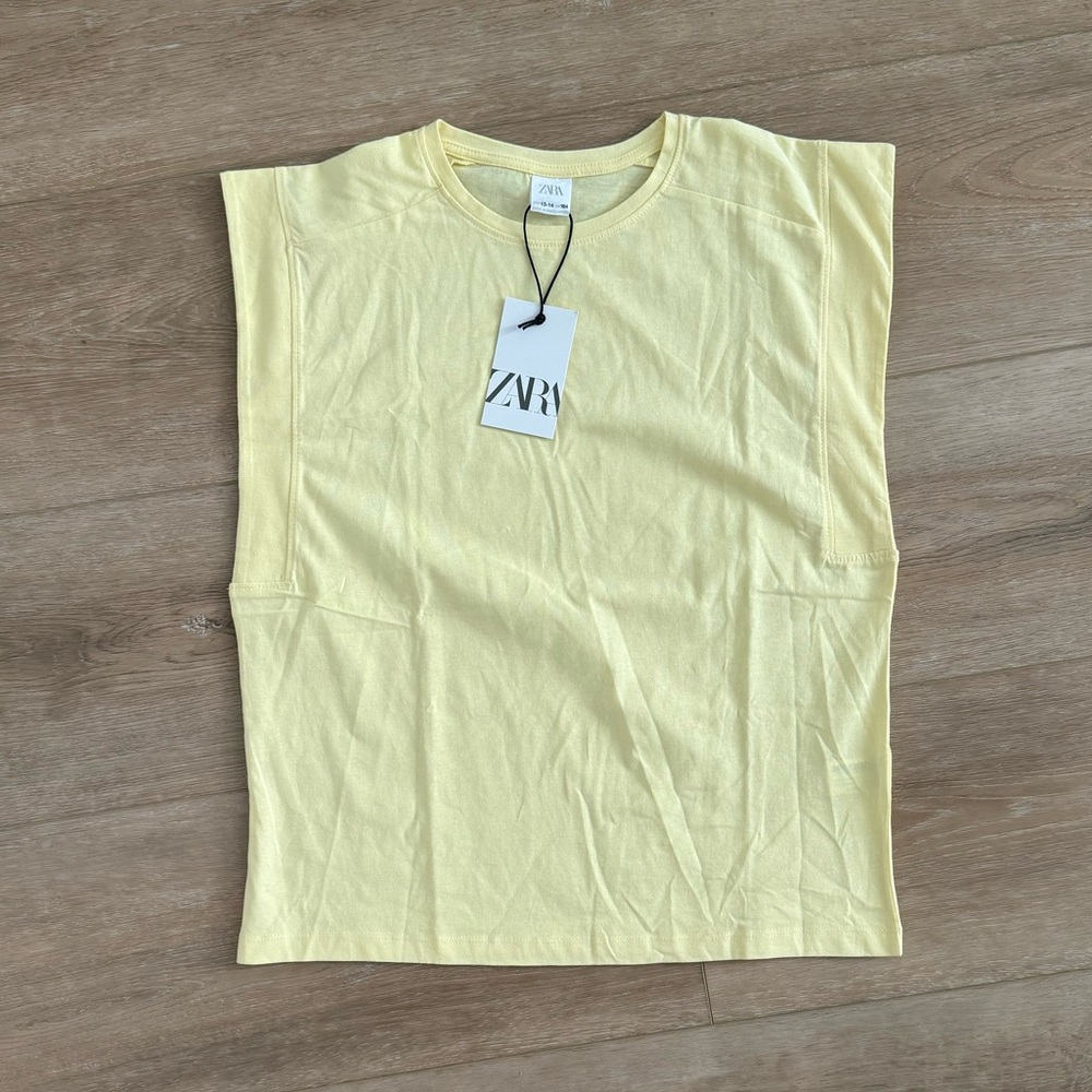 Zara Light Yellow Casual muscle Tee 13/14